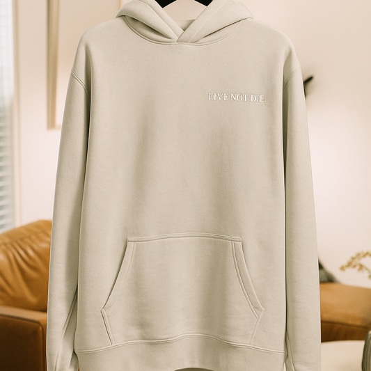 Wo's Relax Hood in a living room